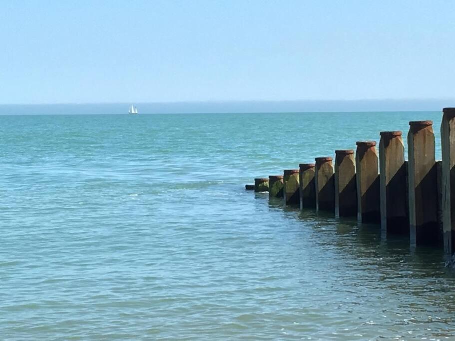 Escape To The Coast In A Luxurious Private Apartment Herne Bay Eksteriør bilde